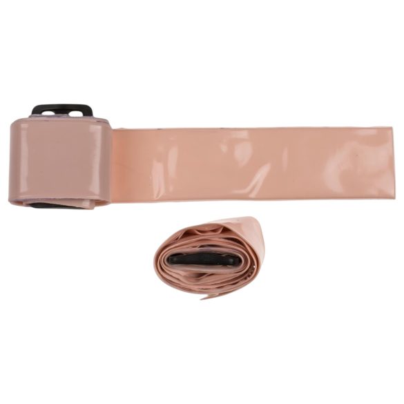 Pripučiamas prisegamas penis (natūrali spalva)