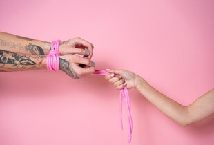 Shibari japoniškas surišimas – kas tai ir kodėl verta išbandyti?